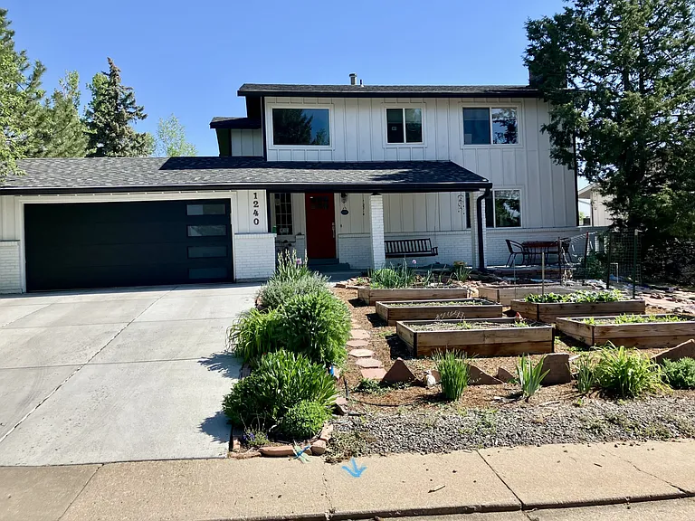 1240 Delphi Dr — Photo 2
