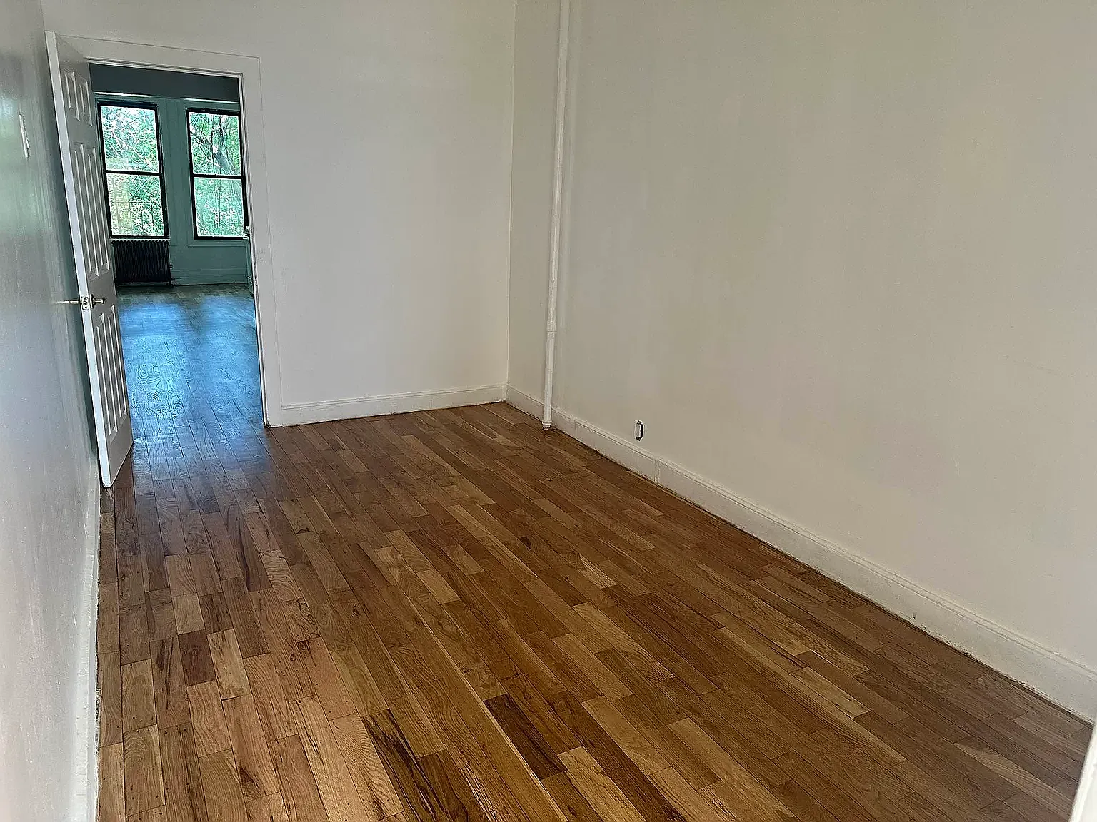 231 Irving Avenue — Photo 2