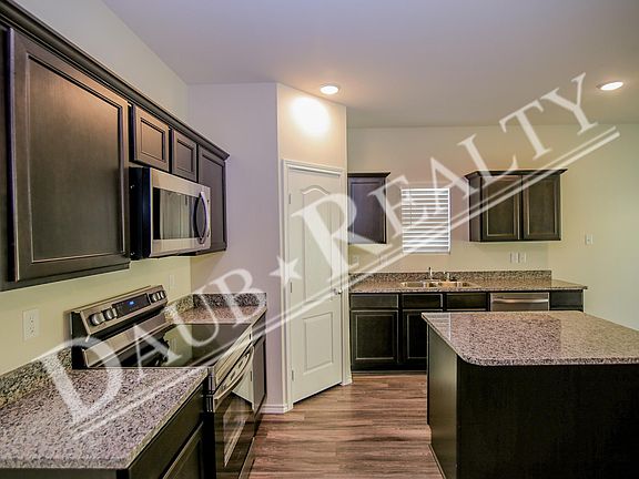 5th image of 102 Miami Dr #A