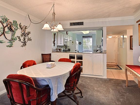 4th image of 1480 Ocean Dr