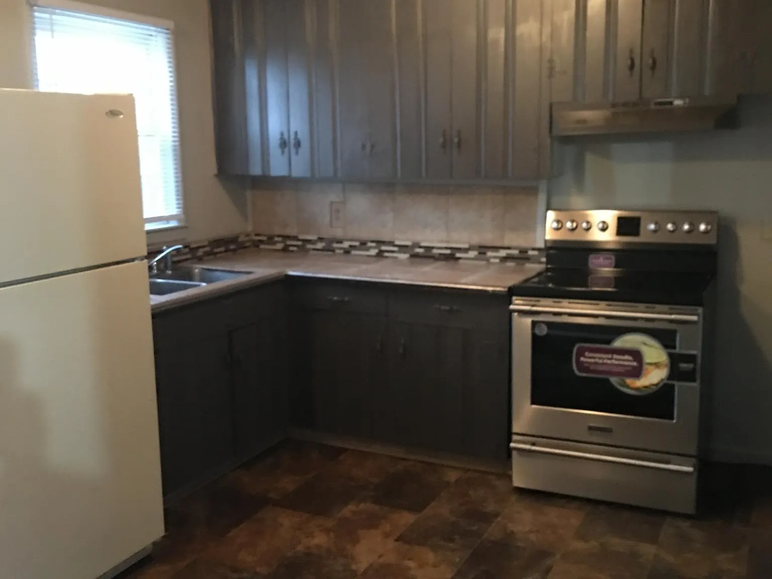 2 bed, 1036 sqft, $1,000 — Photo 3