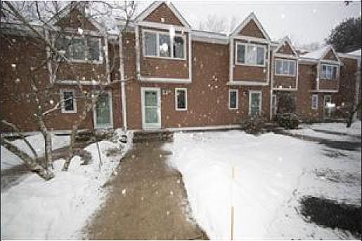 1st image of 24 Steeplechase Ct