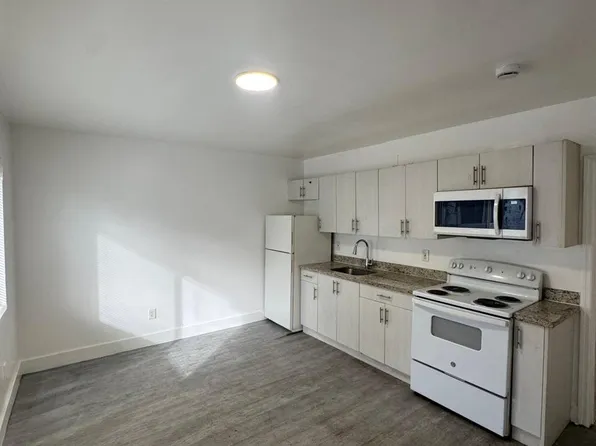 50-60 NW 71st St, Miami, FL 33150