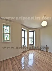 Rented by R New York