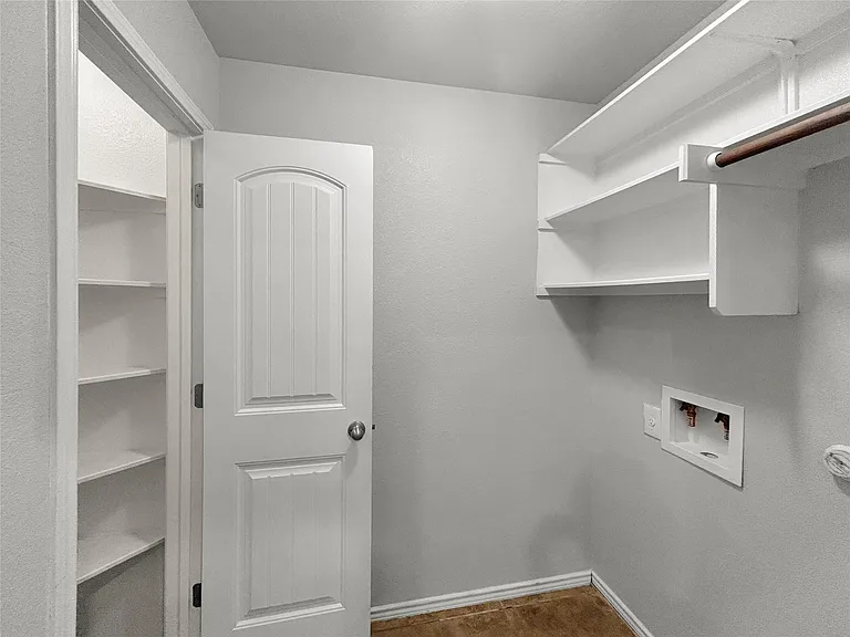 188 Brockston Dr — Photo 23