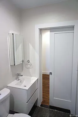 Rented by Oxford Property Group | media 32