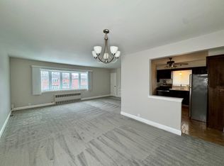 15-14 200th St #2, Bayside, NY 11360
