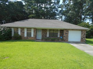 1712 Pope Cir, McComb, MS 39648