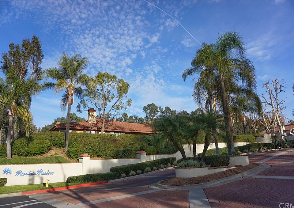 1st image of 1652 El Camino St