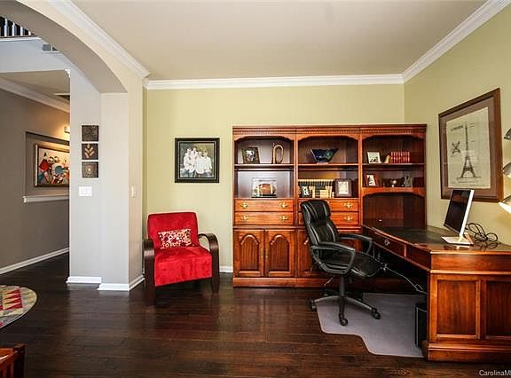 5th image of 2525 Macie Glen Ct