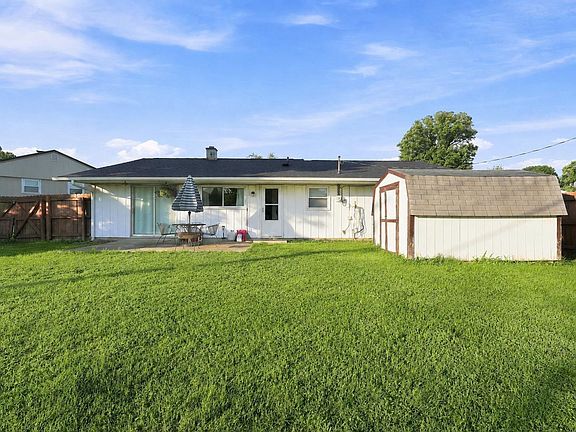 4th image of 6929 Plumtree Ct