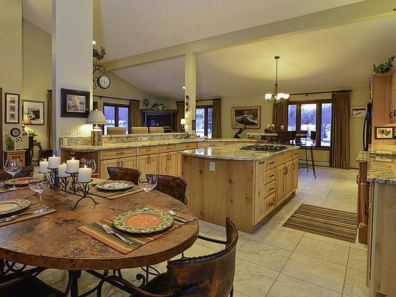 dining and eating area