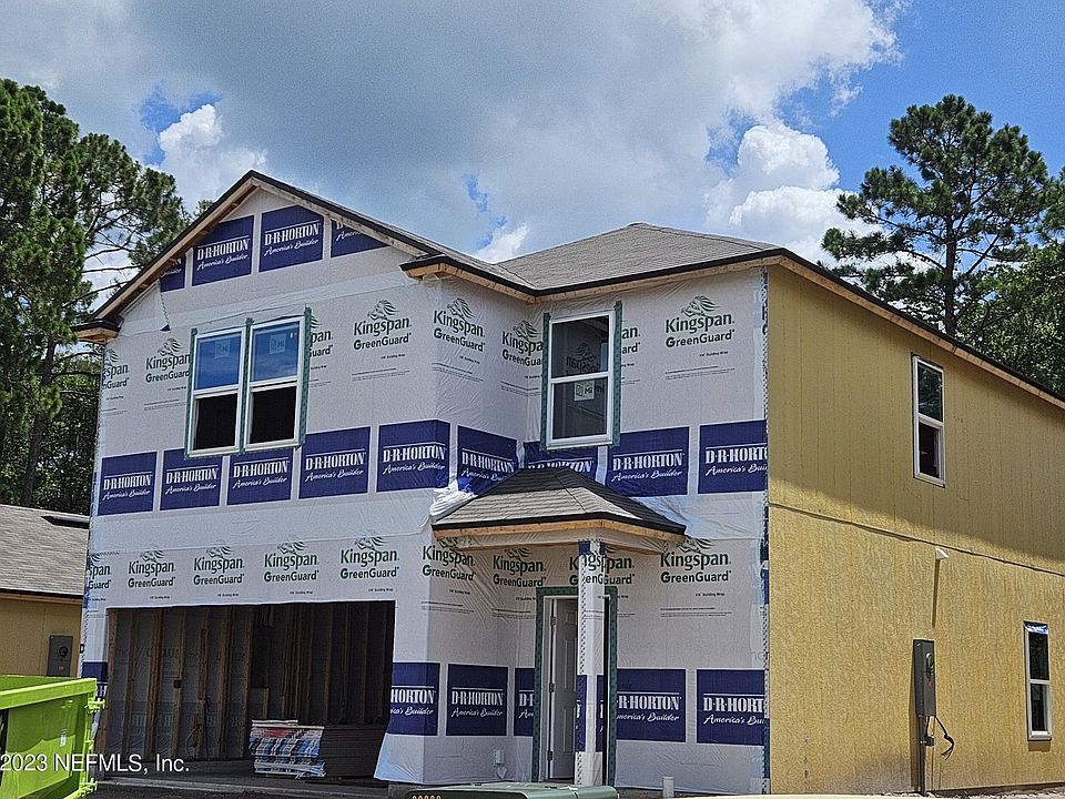 1st image of 160 SILVER BIRCH Street