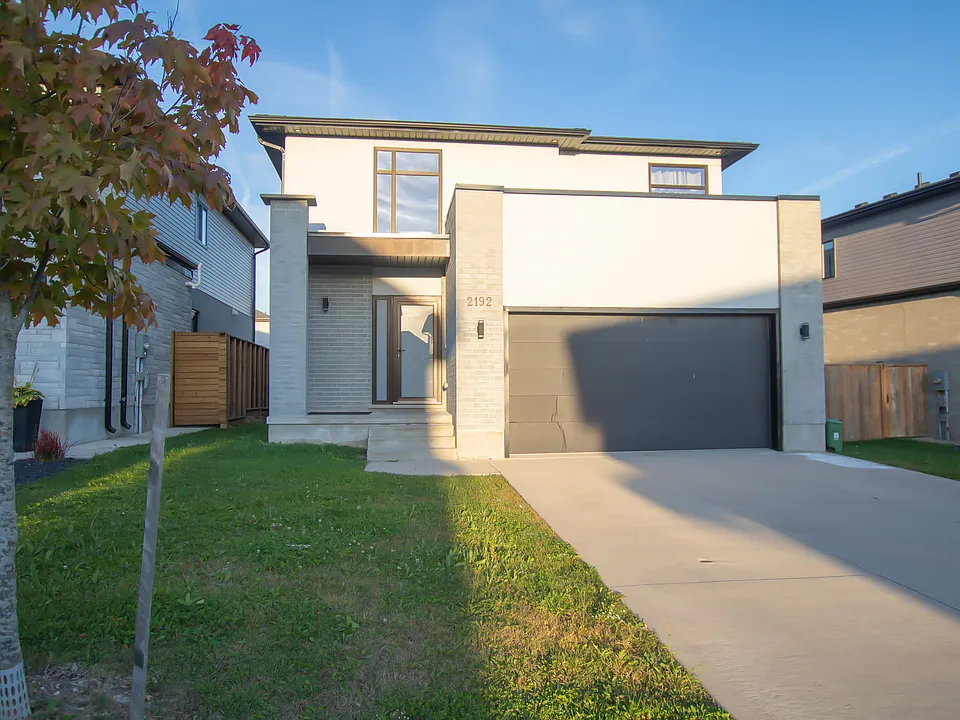 2192 Debra Dr