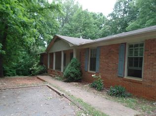 44 Palmetto Dr, Inman, SC 29349