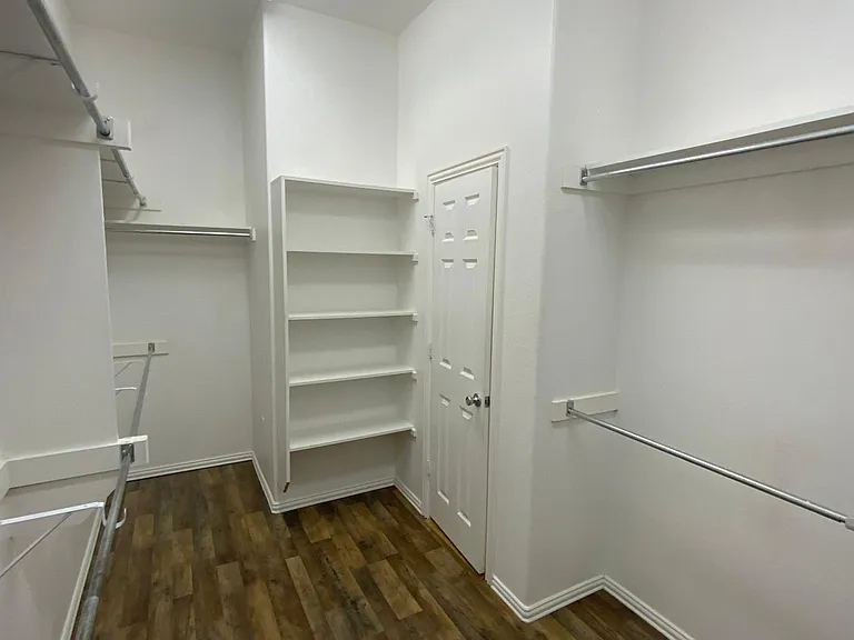 708 Hummingbird Dr — Photo 25