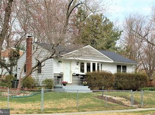 400 Edmonston Dr, Rockville, MD 20851