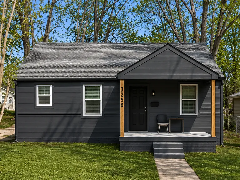 3256 Coleman Ave — Photo 1