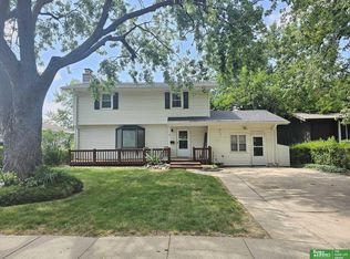 8722 Orchard Ave, Omaha, NE 68127