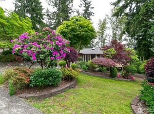 13219 SE 52nd Pl, Bellevue, WA 98006