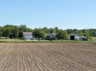 10444 E Prior Rd, Durand, MI 48429