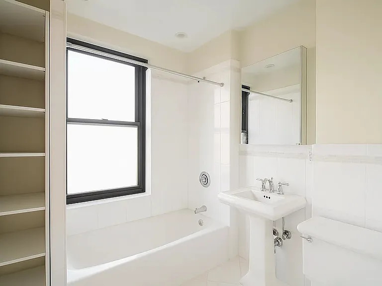 166 2nd Ave #14K — Photo 7
