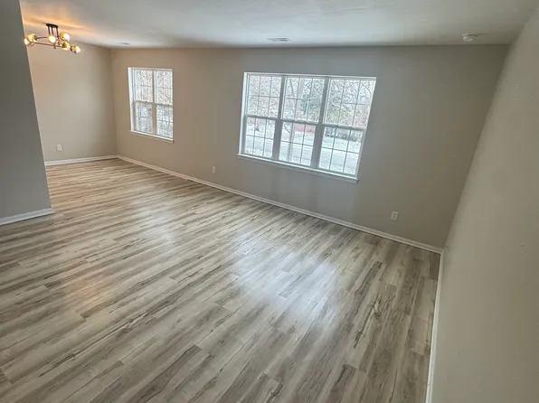 6057 Cleveland Cir APT C, Merrillville, IN 46410