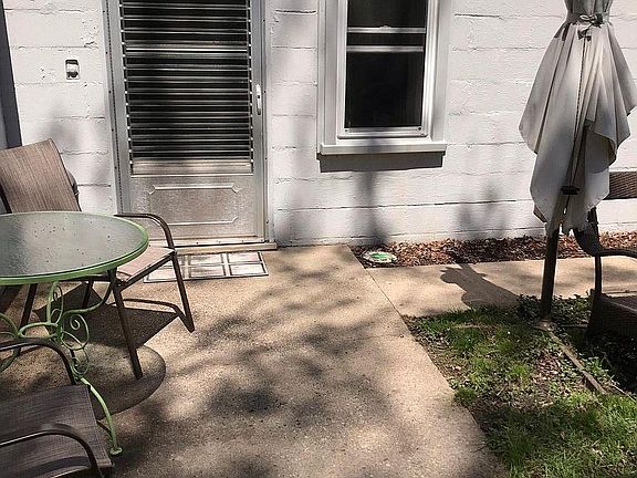 Entrance to mother n law suite