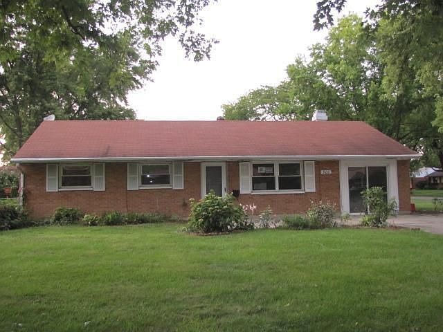 1st image of 300 Hollycrest Ln