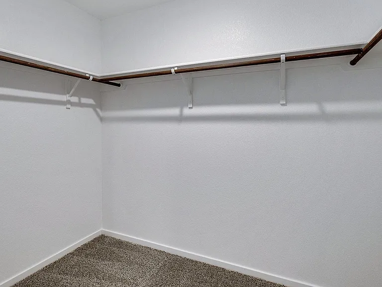 305 Randall Pl — Photo 13