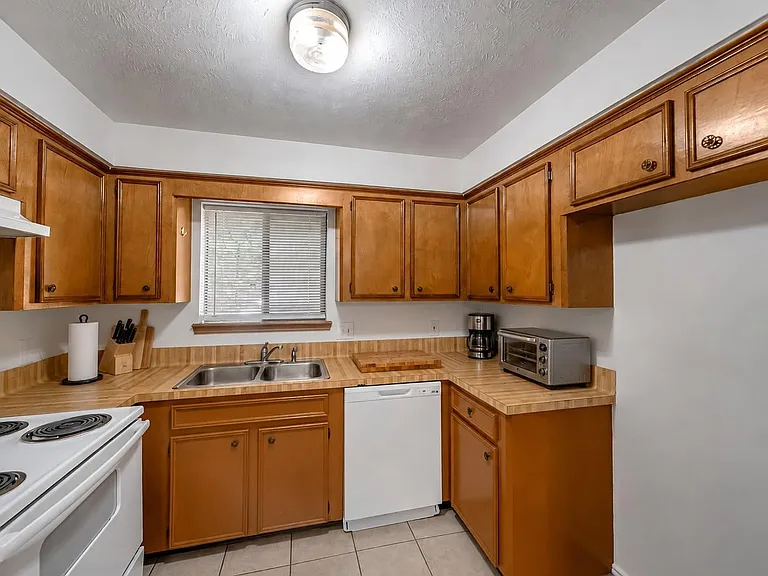 55 Summer Crest Cir — Photo 15