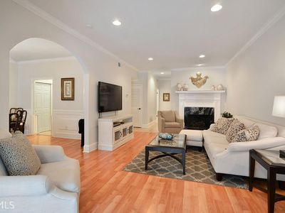 5217 Glenridge Dr, Sandy Springs, GA, 30342