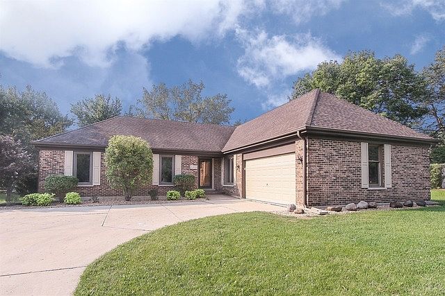 1st image of 1105 W Chatham Dr