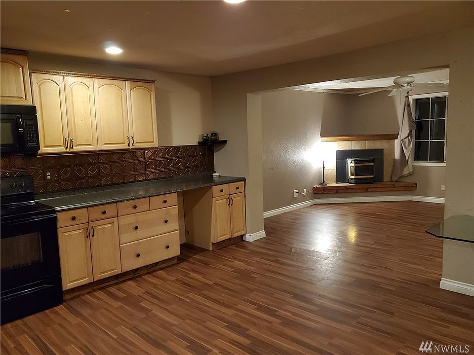 2nd image of 23932 SE 238th St