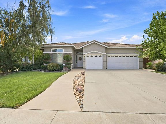 2nd image of 4025 Shady Glen Ct
