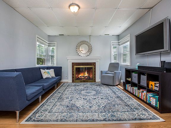 2nd image of 241 Sterling Ave