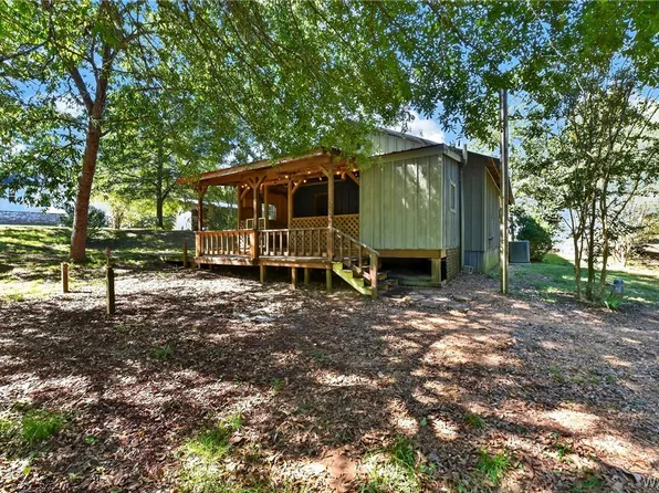 314 Indian Hill Rd, Moundville, AL 35474