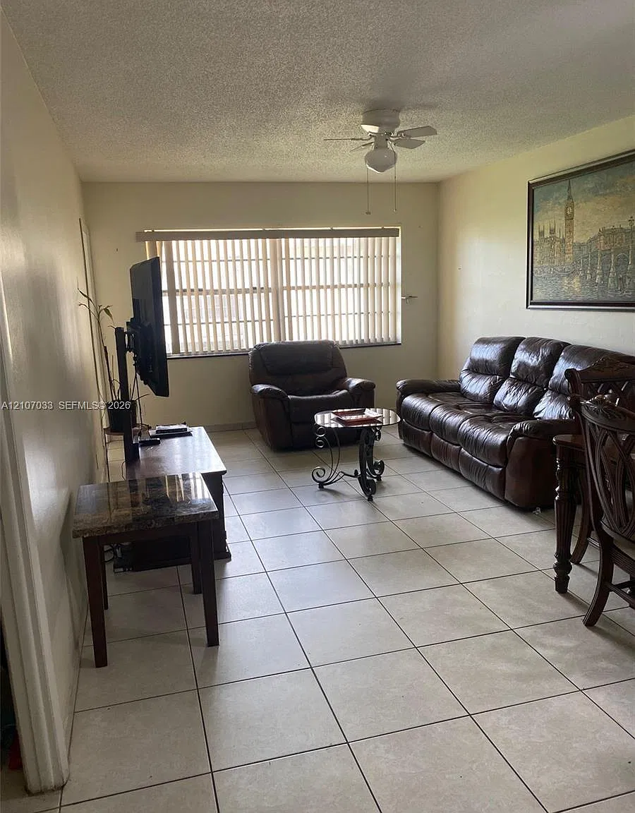 Begonia Gardens Condo Inc — Photo 3