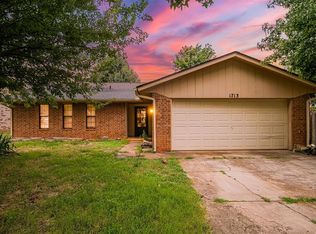 1713 Apian Way, Edmond, OK 73003