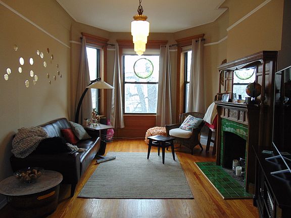2nd image of 827 W Newport Ave #3