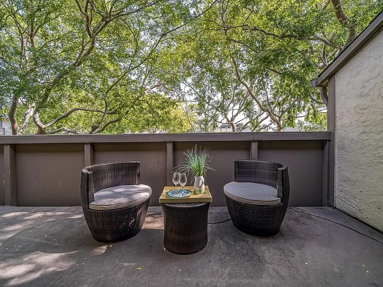1178 N Abbott Ave — Photo 20