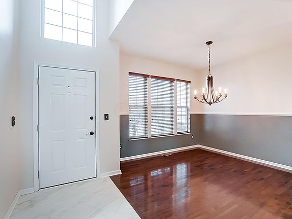 5th image of 777 Cherry Hill Dr