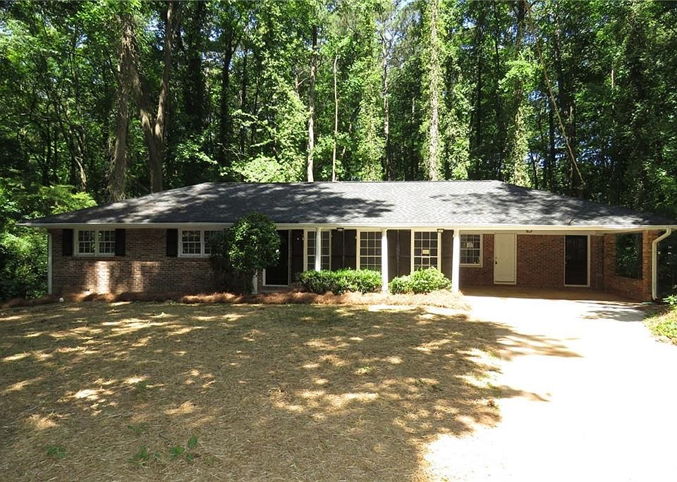 1st image of 1363 Stoneybrook Dr