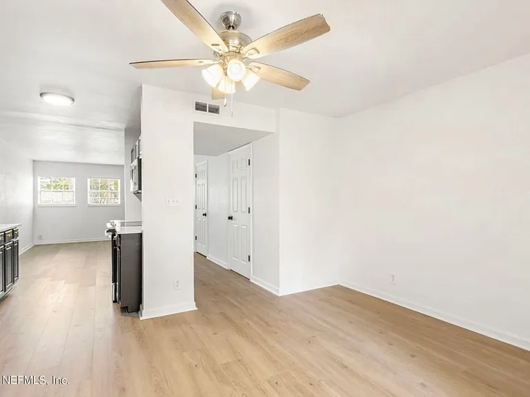 818 Cavalla Rd — Photo 6
