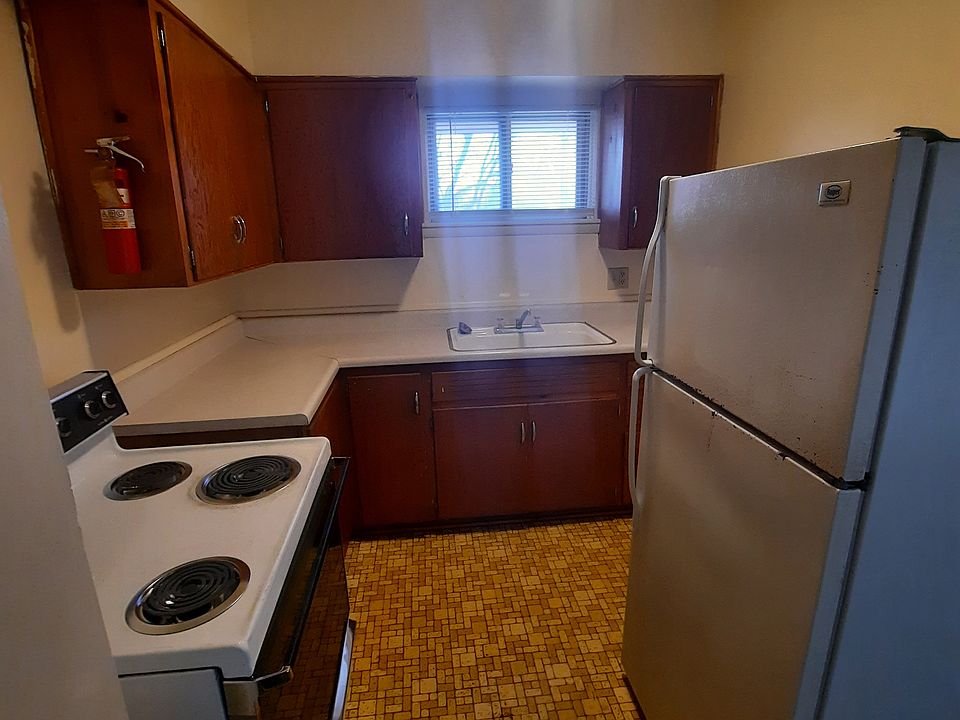 2nd image of 611 S 2nd St #5