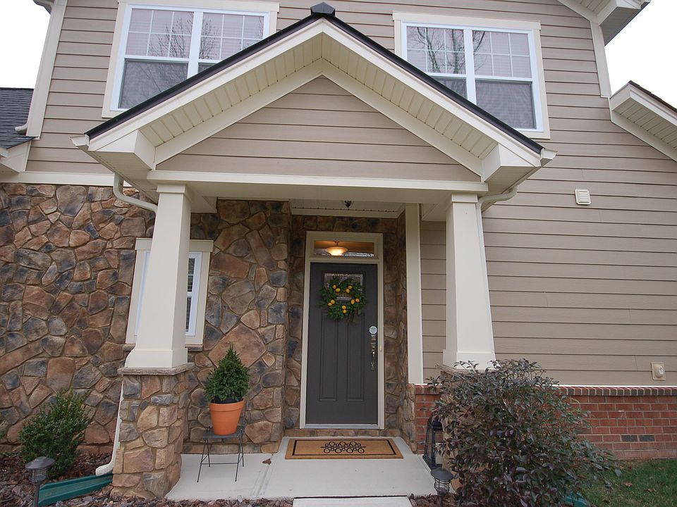 1st image of 4437 Forest Gate Ln