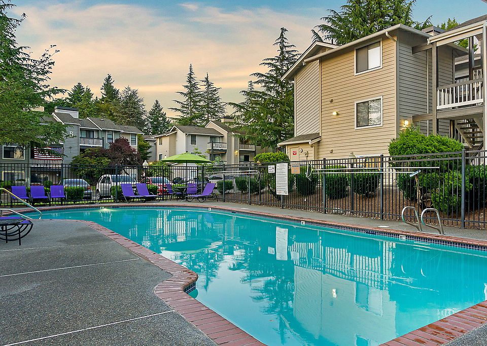 1st image of 2307 NE 4th St #1H305