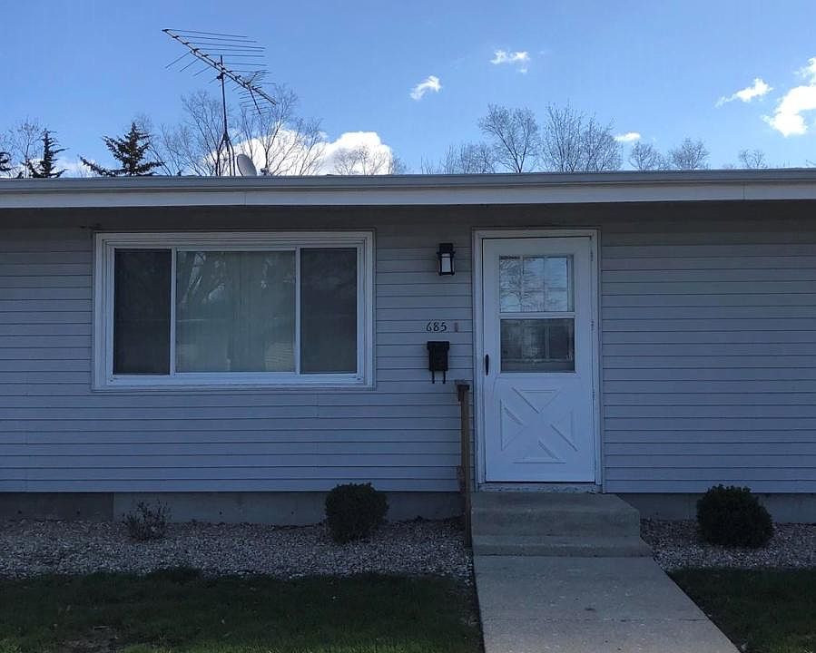 1st image of 685 S Vermillion St