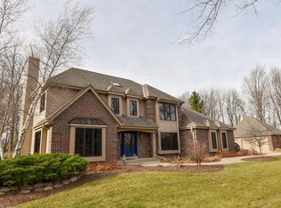 N43W23225 Beaver Ct, Pewaukee, WI 53072