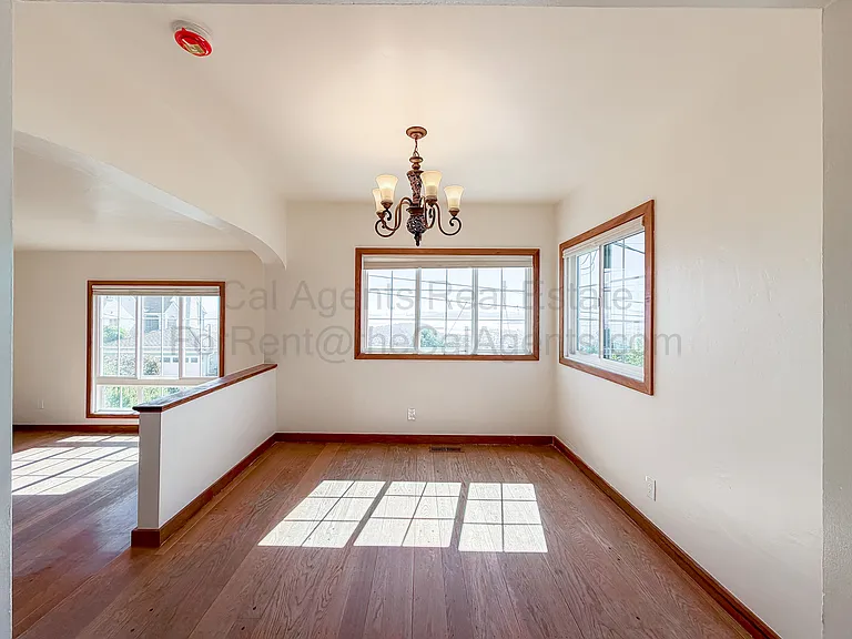 247 Cambridge Ave — Photo 3